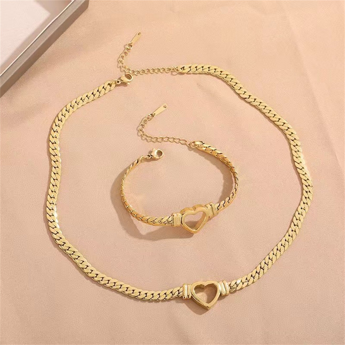 Love Chain Necklace Bracelet For Women Fashion Titanium Steel Non-fading Clavicle Chain Jewelry